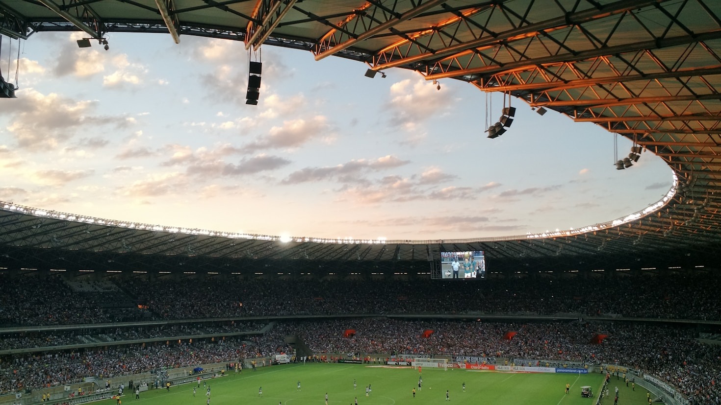 Humor no futebol: os memes que marcaram